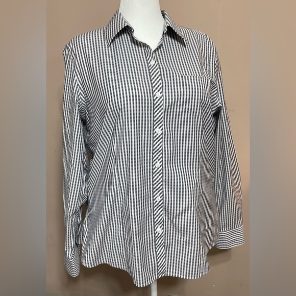 Foxcroft Navy Blue & White Vertical Stripe Button-Down Shirt - Picture 4 of 5